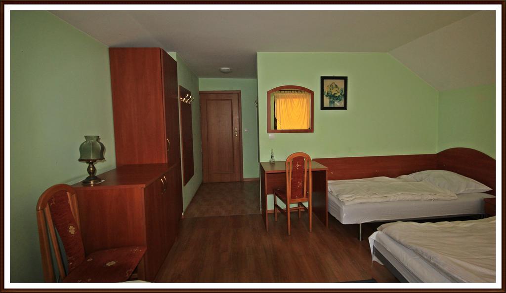 Dworek Jana Bed & Breakfast Bierdzany Room photo